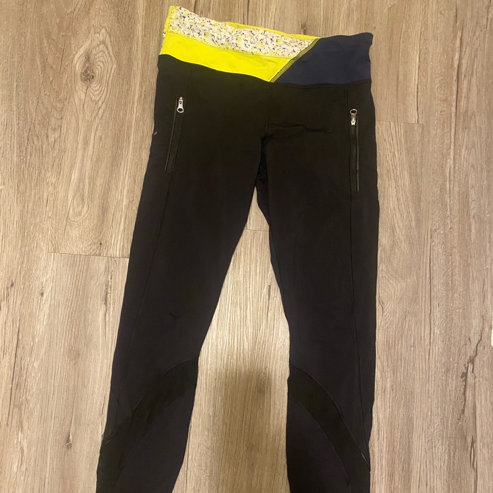 Lululemon soft black mid-high waisted leggings